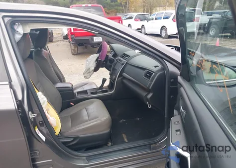 2015 Toyota Camry Le z USA, uszkodzony, nr VIN 4T1BF1FK7FU905323